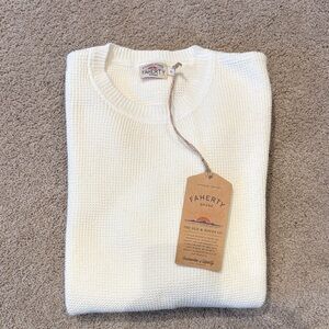 Faherty Sunwashed Crewneck Sweater. NWT